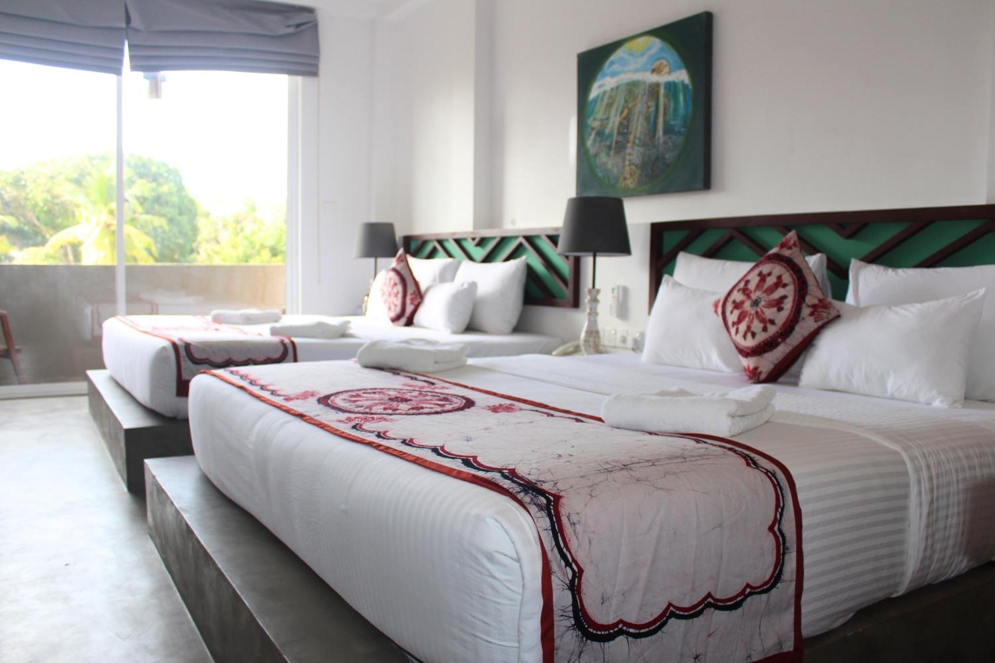 The Chariot Hikkduwa Resort Хиккадува Экстерьер фото